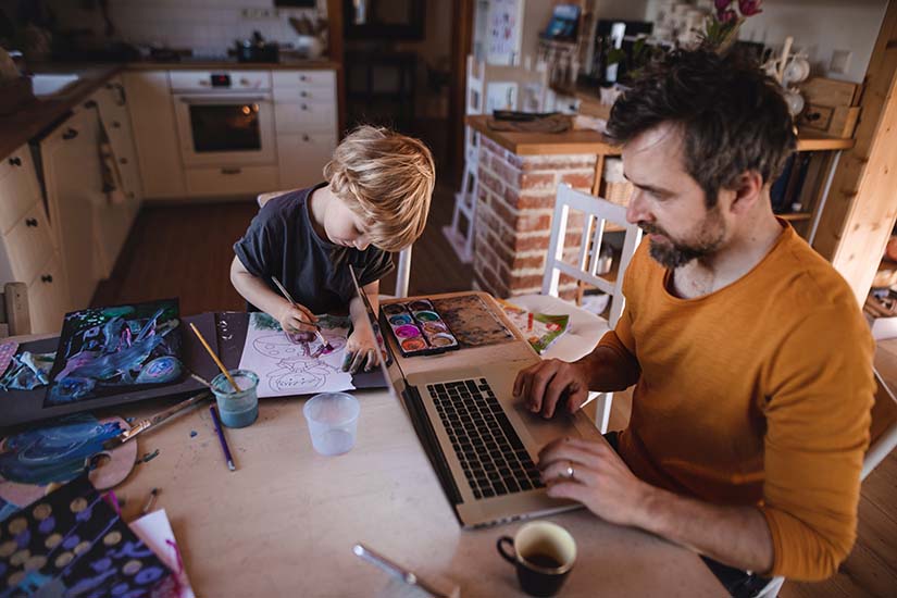 Home office en Chile: las empresas se resisten y los jóvenes no